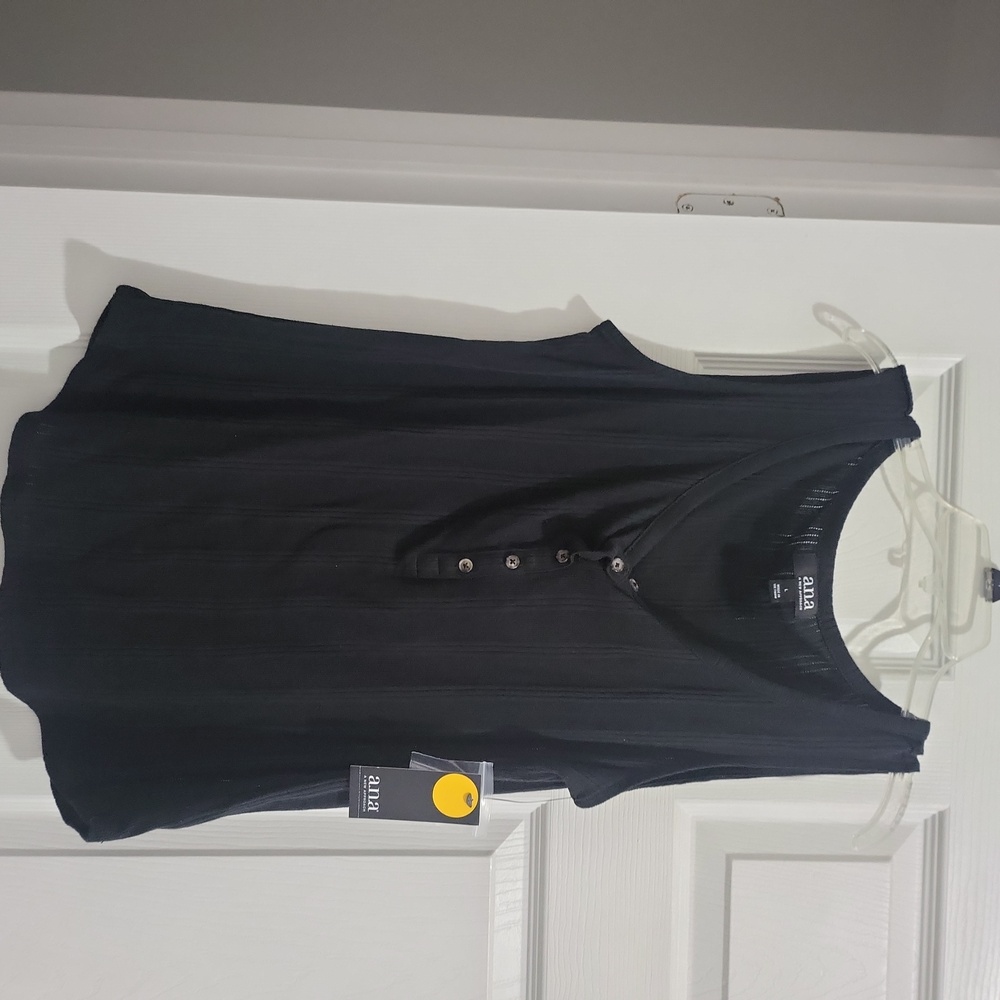 New women's black top